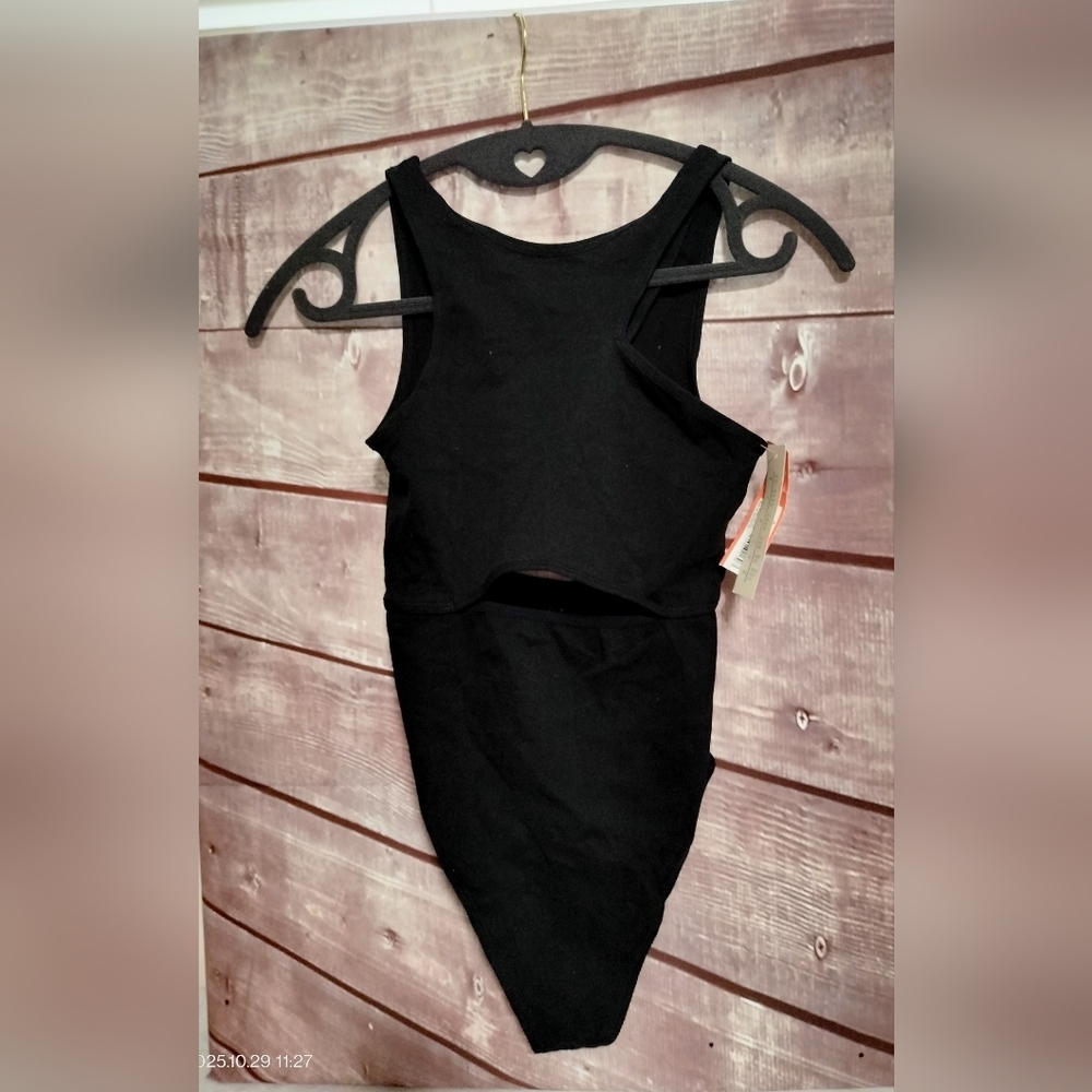 Colsie Women's Size S Seamless V-Neck Thong Bodysuit Black Intimate
